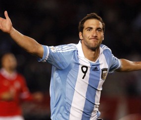 九游唯一入口 -明日足总杯焦点战！利雅得新月迎战北京国安，爆冷或上演